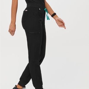 FIGS Zamora Jogger Scrub Pant
